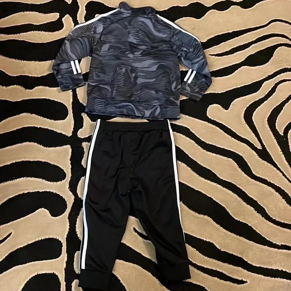Adidas Outfit (Toddler)